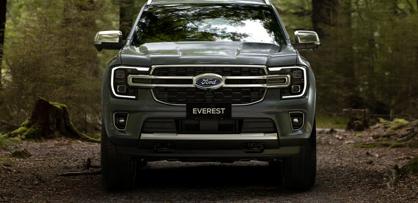    Ford Everest 2022 chính thức ra mắt