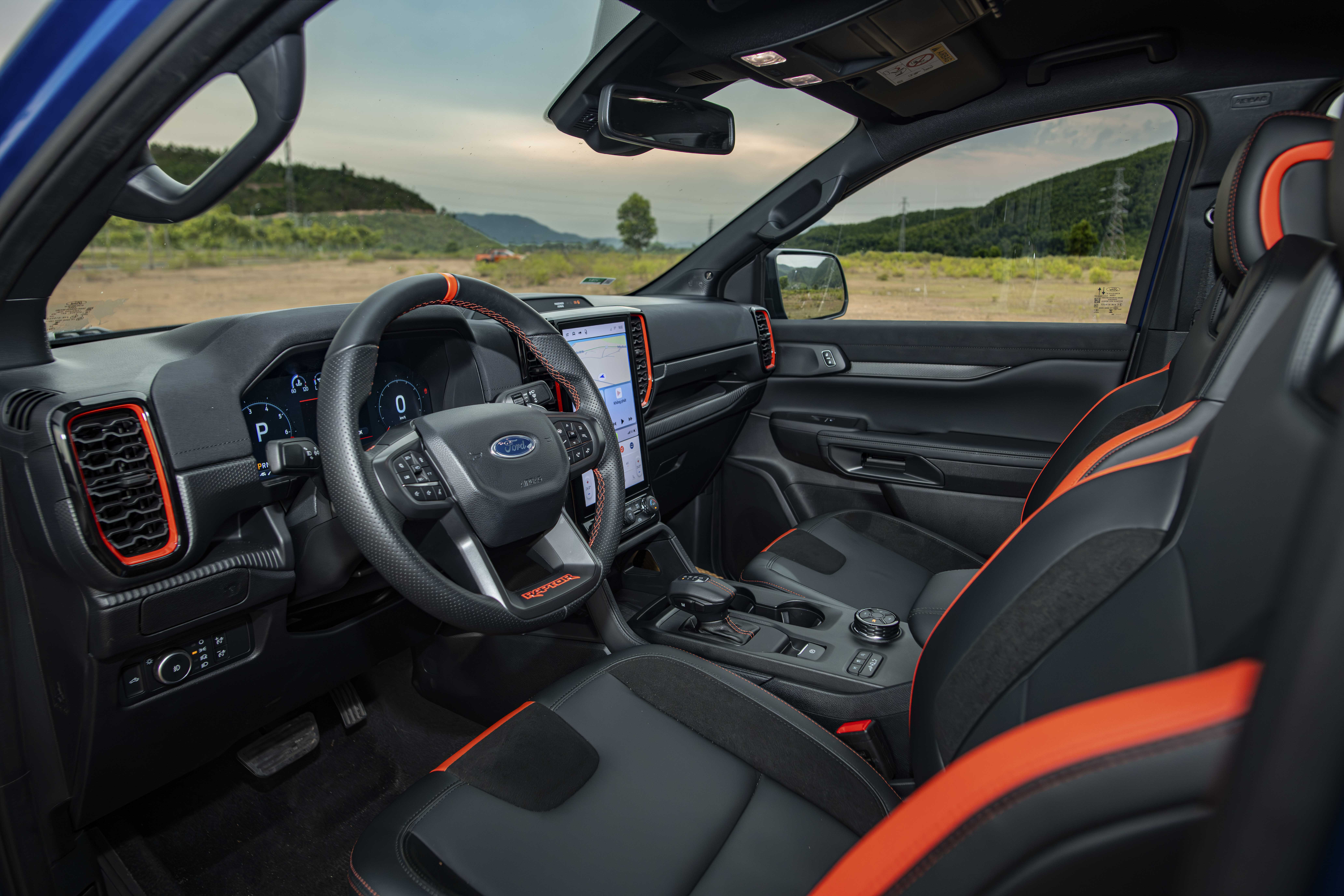 Ghế ngồi theo phong cách thiết kế Ford Performance