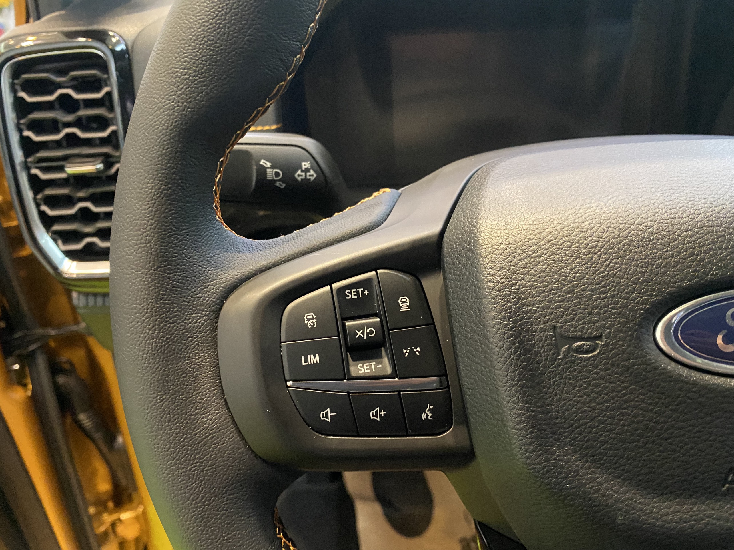 Hệ thống kiểm soát tốc độ tự động trên Ford Ranger